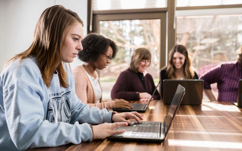 students at computer